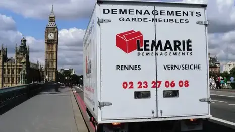 garde-meuble Bruz-1